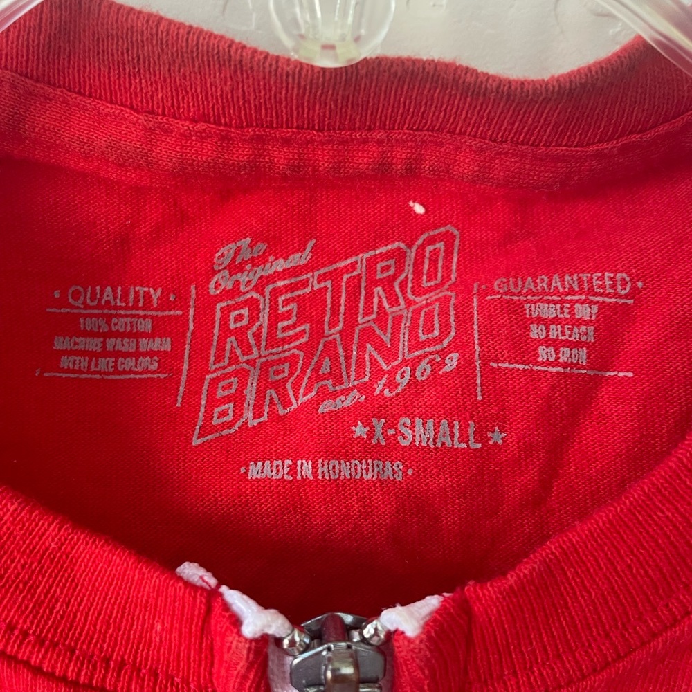 The Retro Brand Womens Wisconsin Badger zip up top size X small - Picture 3 of 3